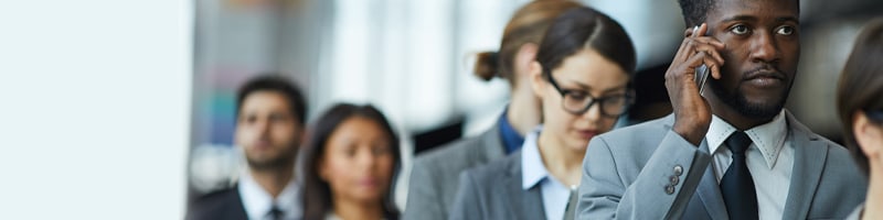 Sparen Sie Ihren Kunden und Mitarbeitern wertvolle Zeit mit einer ausgereiften Kundenservice-Lösung