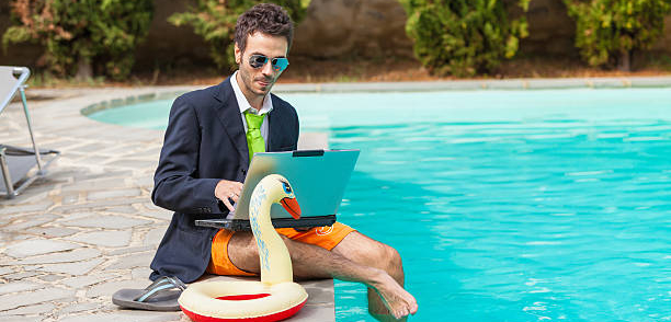 Pool Arbeiten am Pool? Kein Problem dank mobiler Apps